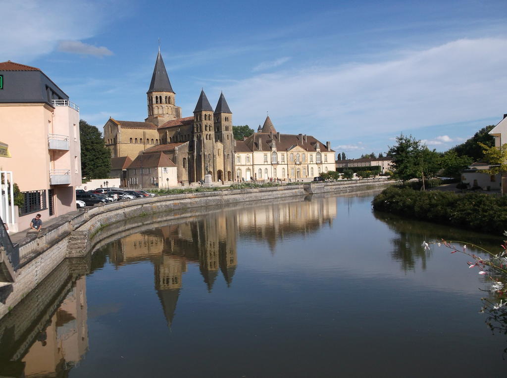 Iguerande Fenetre Sur Loire Bed & Breakfast エクステリア 写真