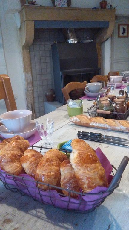 Iguerande Fenetre Sur Loire Bed & Breakfast エクステリア 写真